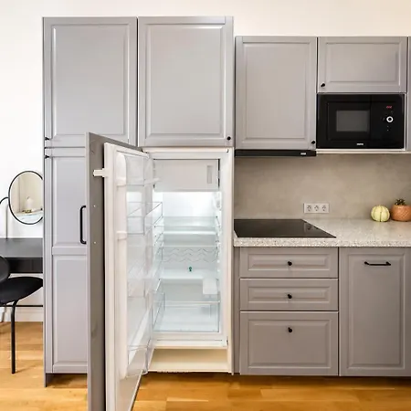 4 Station Apt, Smart Tv 28m2 Apartment *